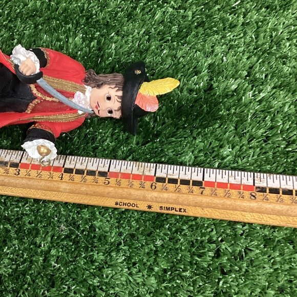 Madame Alexander Captain Hook Figurine With Box - Picture 8 of 10